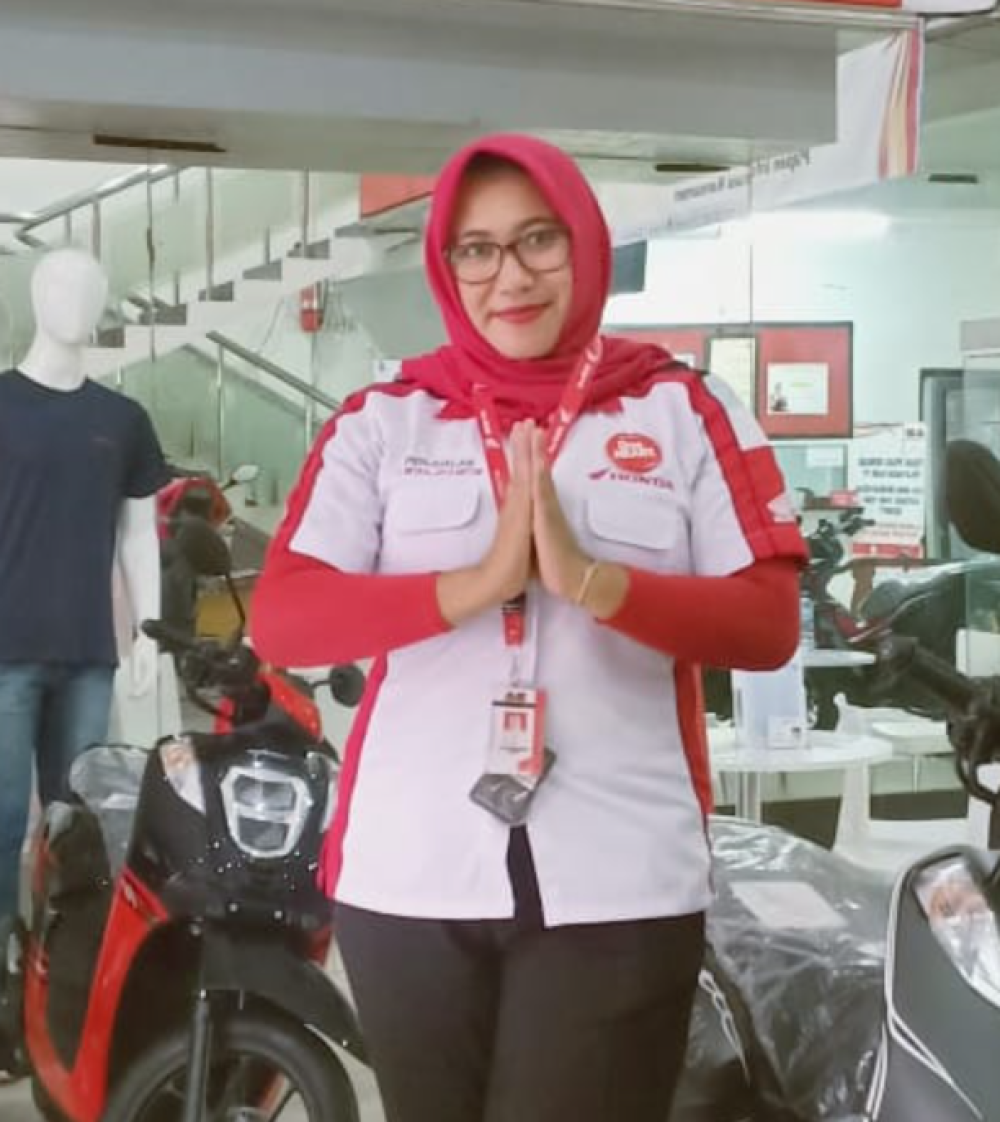 Foto Sales Tuti Susilawati